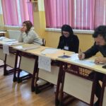Alegeri prezidențiale 2025: Numărul alegătorilor în primele clipe de la deschiderea urnelor în România 2 alegeri prezidentiale 2025 cati cetateni au votat in primele minute de la deschiderea urnele de vot in romania 6829602d49611