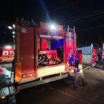 Urgent! Flăcările mistuie o locuință în Topraisar 2 alerta arde o casa in topraisar 682b938ccc5ef