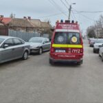 Foc devastator în Constanța! O clădire se transformă în scrum pe strada Theodor Speranția, intervenție de urgență din partea pompierilor și SMURD. 3 alerta in constanta imobil in flacari pe strada theodor sperantia pompierii intervin cu autospecialele de stingere si smurd 681decdf6d2b5