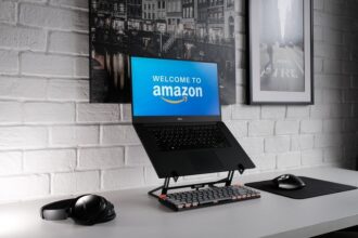 amazon si vanzatorii sai se aprovizioneaza masiv pentru a evita tarifele lui trump 681701176ea40