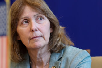 ambasadoarea sua la bucuresti kathleen kavalec se retrage michael dickerson va ocupa functia de charge daffaires ad interim 682c2775a051f