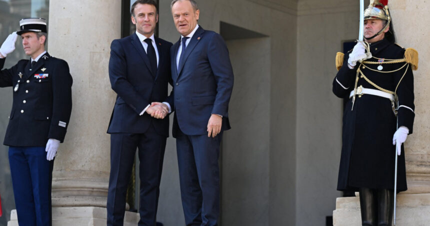 Polonia recâștigă atenția Franței: Macron și Tusk pregătesc un nou pact de colaborare! 1 analiza dupa ce a fost marginalizata mult timp in ue polonia starneste interesul frantei macron si tusk vor semna un tratat de prietenie 6819f446ed884