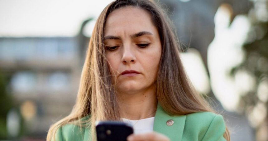 Anamaria Gavrilă transmite un nou mesaj după succesul lui Nicușor Dan în alegeri: „Trebuie să ne implicăm, nu să ne ascundem”. Ce strategii pregătește lidera POT? 1 anamaria gavrila nou mesaj dupa victoria lui nicusor dan in alegeri avem datoria sa actionam nu sa fugim ce planuri are sefa pot 682b2a9586ed4