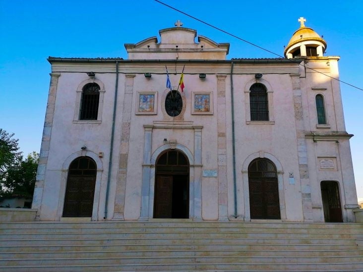 Antoniadis (comunitatea elenă) își exprimă bucuria pentru includerea Teatrului Elpis și a Bisericii Grecești în Comitetul pentru Situații de Urgență al județului. Georgescu (PSD): „Un alt exemplu trist al ineficienței administrative și al neglijării valorilor culturale” – DOCUMENT 1 antoniadis comunitatea elena saluta intrarea teatrului elpis si a bisericii grecesti in comitetul pentru situatii de urgenta al judetului georgescu psd inca un exemplu dureros al incomp 681338aec11d0