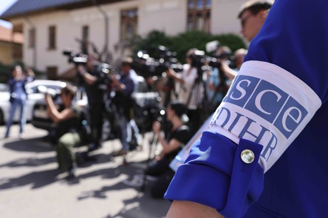 Rezultatele Alegerilor: Simion în Frunte, Surprize la Următorii Pe Lista! 1 anunt foto primele rezultate oficiale la alegeri simion detasat pe 1 procente diferite la urmaritori fata de exit poll 6817c239dddfe