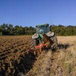 Încă o încercare din partea statului cu Programul Rabla pentru Tractoare: Motivul întârzierii de doar două ore! 2 anunt statul mai incearca o data cu rabla pentru tractoare si explica de ce ce l a oprit in doar 2 ore 6824a26d7440f