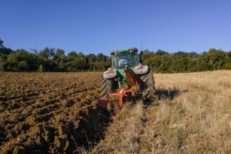 anunt statul mai incearca o data cu rabla pentru tractoare si explica de ce ce l a oprit in doar 2 ore 6824a26d7440f