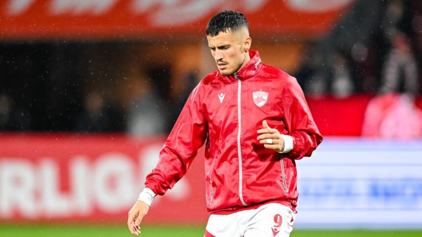 Astrit Selmani, în atenția mai multor echipe din Superligă: „Sunt transparent în privința ofertelor!” 1 astrit selmani ofertat de mai multe cluburi din superliga nu ascund nimic 681339127fb18