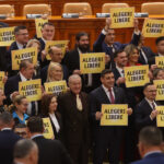 AUR amenință PSD și PNL: Acceptați propunerile noastre pentru guvernare sau vă pierdeți mandatele! „Vor rămâne fără cuvinte” 3 aur introduce teroarea in psd si pnl ori guvern cum vrem noi ori anticipate si isi pierd mandatele vor tacea malc 681bb2f207194