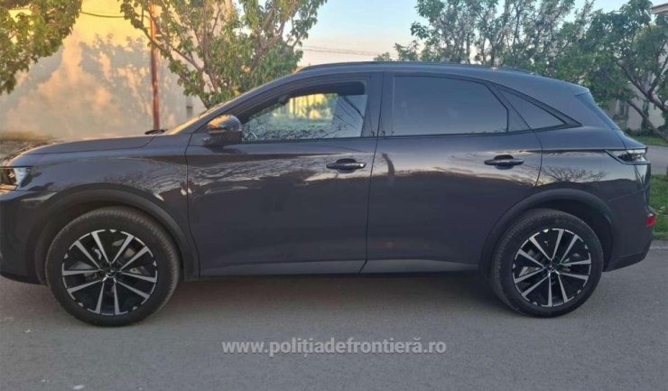 Mașină de lux dispărută în Spania, găsită de poliție la Constanța 1 autoturism de lux cautat in spania descoperit de politisti la constanta 6818aad4eb980