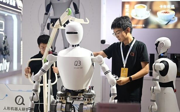 avertisment catre consultantii fiscali ai este deja aici cei care nu stiu sa utilizeze instrumentele vor fi inlocuiti 681354e8d163c