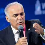 Alerta lui Gary Kasparov: Pericolele pentru România în fața unui președinte extremist 2 avertismentul lui gary kasparov ce risca romania daca va avea un presedinte extremist 6823271a59124