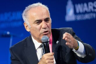 avertismentul lui gary kasparov ce risca romania daca va avea un presedinte extremist 6823271a59124