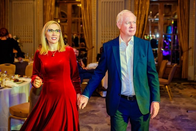 Dominic Bruynseels, fost director BCR și partenerul deputatei AUR Ramona Bruynseels, își începe aventura într-o multinațională de private equity cu ambiții în domeniul nuclear românesc. 1 bancherul dominic bruynseels ex sef bcr si sotul deputatei aur ramona bruynseels s a alaturat unei multinationale private equity ce spune ca tinteste si proiecte nucleare din romania 682e57ccaaab1