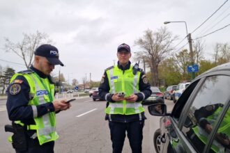 barbat baut si cu permisul suspendat prins la volan de politisti in navodari 6825ce49a11ee
