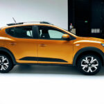 Războiul pentru supremația europeană: Dacia Sandero cedează locul unui rival din Renault Group! 3 batalia pentru locul 1 in europa se da in interiorul renault group dacia sandero a fost depasita de un model al francezilor 682ff6ba6cf6a