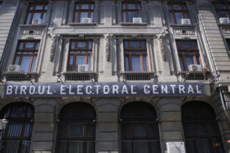 bec apel catre candidatii la prezidentiale continuarea actiunilor de propaganda electorala este interzisa 682843540f6bb