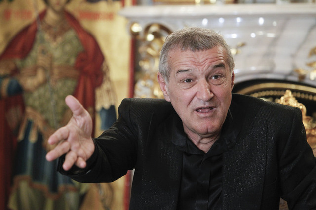 Becali lansează un atac în legislativ: refuză să achite 10% din comisionul federației la transferuri și contestă restricțiile privind utilizarea jucătorilor străini. 1 becali incepe ofensiva in parlament nu mai vrea sa plateasca 10 comision federatiei la transferuri si nici limitarea folosirii stranierilor 682ffdb7908de