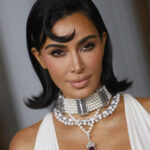 „Bunicii infractori” vor fi judecați în capitala Franței pentru sustragerea podoabelor lui Kim Kardashian. Informații despre jaful din 2016. 3 bunicii talhari vor fi judecati la paris pentru furtul bijuteriilor lui kim kardashian detalii despre jaful din 2016 68146f17d7263