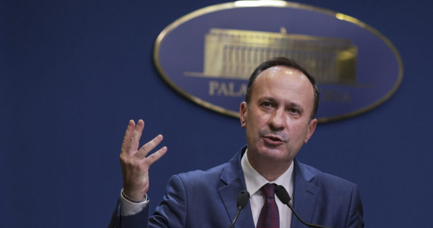 Câciu ripostează la acuzațiile lui Bolojan, care blamează PSD și PNL pentru dificultățile financiare: „Se pare că a petrecut prea mult timp la Cotroceni în ultima vreme” 1 caciu il ataca pe bolojan care a dat vina pe psd si pnl pentru criza bugetara pare ca a pascut iarba la cotroceni in ultimele 3 luni 682473d74f5ab
