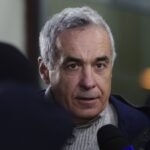 Călin Georgescu își pune libertatea pe linie: Se confruntă cu o pedeapsă de 25 de ani de detenție 3 calin georgescu isi joaca libertatea pe masa risca 25 de ani de inchisoare 6836bc1dec05d