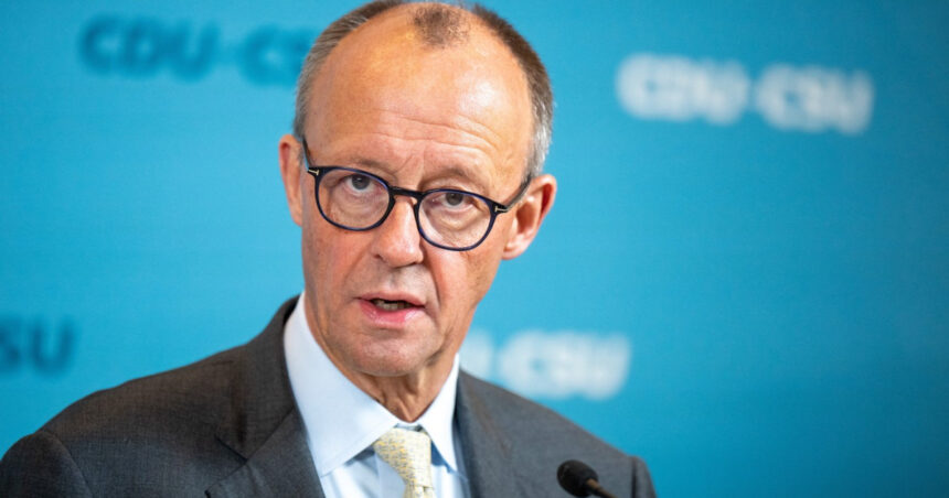 Friedrich Merz, cancelar german, își exprimă rezervele privind integrarea Ucrainei în NATO și dezvăluie perspectivele privind aderarea la Uniunea Europeană. 1 cancelarul german friedrich merz nu considera ca ucraina va adera la nato in viitorul apropiat ce spune despre aderarea la ue 681e1edd900e9