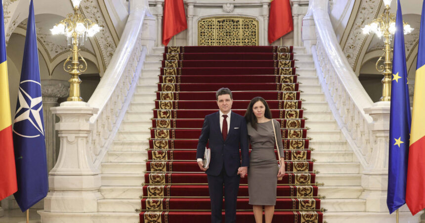 Momentul solemn al jurământului lui Nicușor Dan. „Curtea Constituțională va valida alegerile într-o ședință specială” 1 cand va depune juramantul nicusor dan o sa fie o sedinta a curtii constitutionale in care se valideaza alegerile 682b62ee43b81