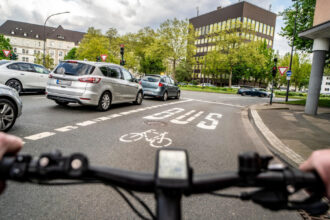 capitala romaniei la coada clasamentului privind pistele de biciclete si strazile scolare cat de afectata e siguranta elevilor 683324d1dae71