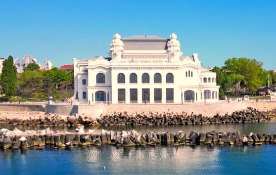 Cazinoul din Constanța se transformă: de la jocuri de noroc la un centru vibrant de cultură! 1 cazinoul din constanta nu va mai gazdui jocuri de noroc acesta devine o destinatie exclusiv culturala 683830e1a63e4