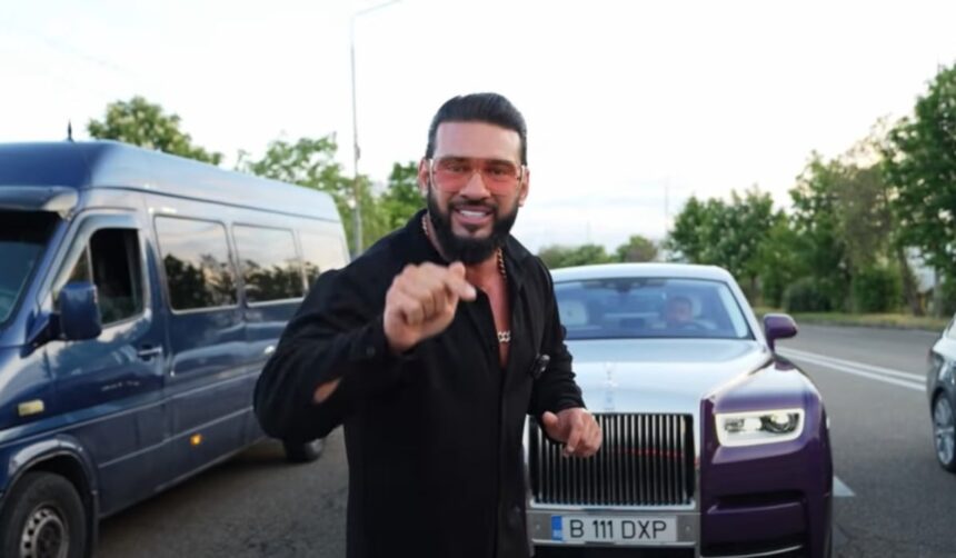 Descoperirea surprinzătoare a lui Dorian Popa într-o cameră de hotel din Chișinău, împărtășită cu entuziasm fanilor săi! 1 ce a gasit dorian popa intr o camera de hotel din chisinau artistul le a aratat imediat fanilor sai 68285528d33b3
