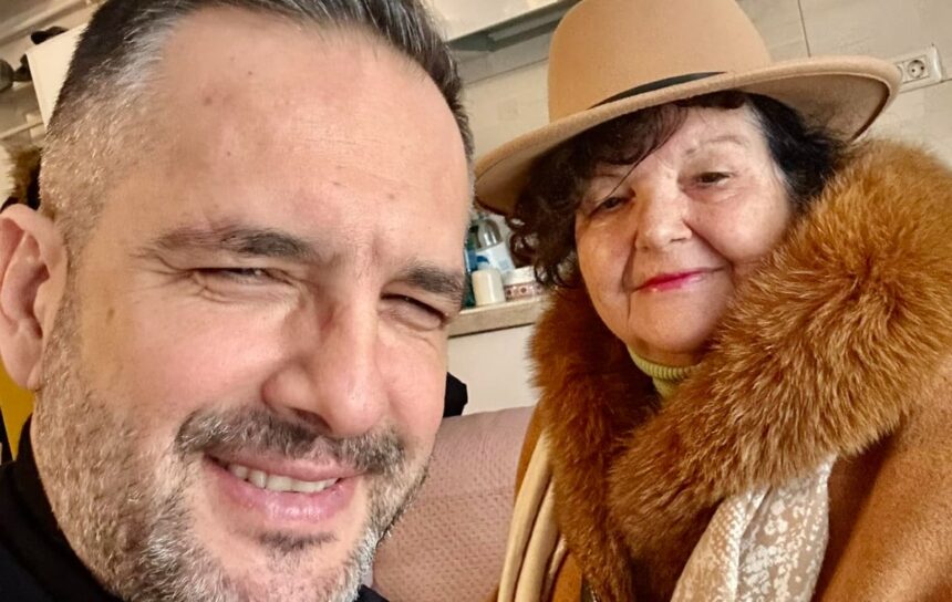 Mama lui Mădălin Ionescu, în fața unei încercări dificile: „A fost o luptă să o conving să își accepte ajutorul”. Prezentatorul a trăit clipe de groază în miezul nopții. 1 ce a patit mama lui madalin ionescu am convins o greu sa accepte salvarea prezentatorul a trait momente de panica la ceas de seara 682f29db6f1f8