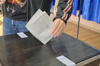 ce este total interzis sa faci in sectia de votare oficial de la bec 6813803092704