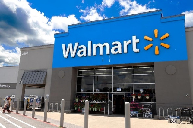cel mai mare retailer din sua avertizeaza ca va creste preturile din cauza tarifelor impuse de donald trump riscand furia presedintelui 682d6534ce2cf