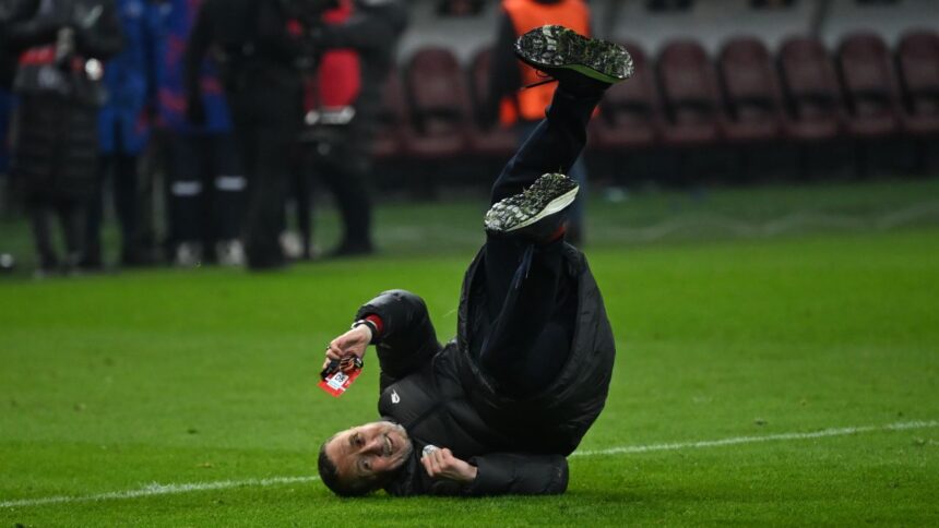 Cinci cuvinte! Mesajul incitant al lui Mihai Stoica în urma triumfului FCSB în campionat 1 cinci cuvinte mesajul viral al lui mihai stoica dupa ce fcsb a sarbatorit castigarea titlului 6829910de32fb
