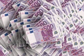 cine a castigat premiul de aproape 2 milioane de euro la tragerea loto 6 49 de duminica 68234ac3d0513