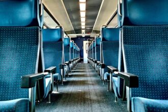 cluj napoca va avea un serviciu de transport public metropolitan pe calea ferata dupa un parteneriat cu cfr 6819b3a38a8de
