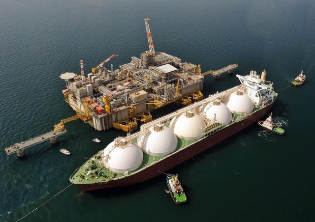 Gigantii energetici din SUA solicită o excepție de la strategia lui Trump pentru transportul LNG cu nave fabricate pe teritoriul american 1 companiile energetice americane cer scutire de la planul lui trump privind transportul de lng pe nave construite in sua 681c9e98d9004