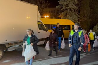 constanta buletinele de vot de la sectiile de votare au inceput sa fie aduse la biroul electoral judetean constanta in vederea predarii 6817cdffe521c
