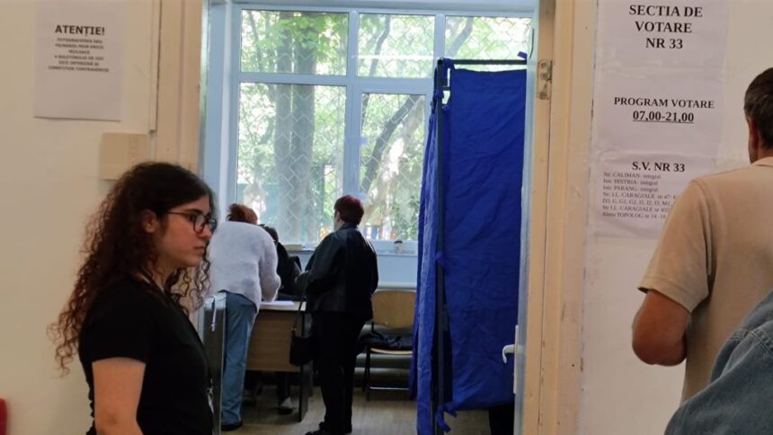 Constănțenii s-au mobilizat în număr mare la vot în turul doi al alegerilor prezidențiale: participarea femeilor crește semnificativ! 1 constantenii au iesit masiv la vot in cel de al doilea tur al alegerilor prezidentiale tot mai multe femei la urne 682babd2d3992