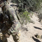 „Martorii ororilor: Copiii prizonieri și brutalitatea soldaților britanici” 3 copii legati de maini si impuscati marturii in premiera despre crimele de razboi comise de militari din trupele speciale britanice 68219f055b458