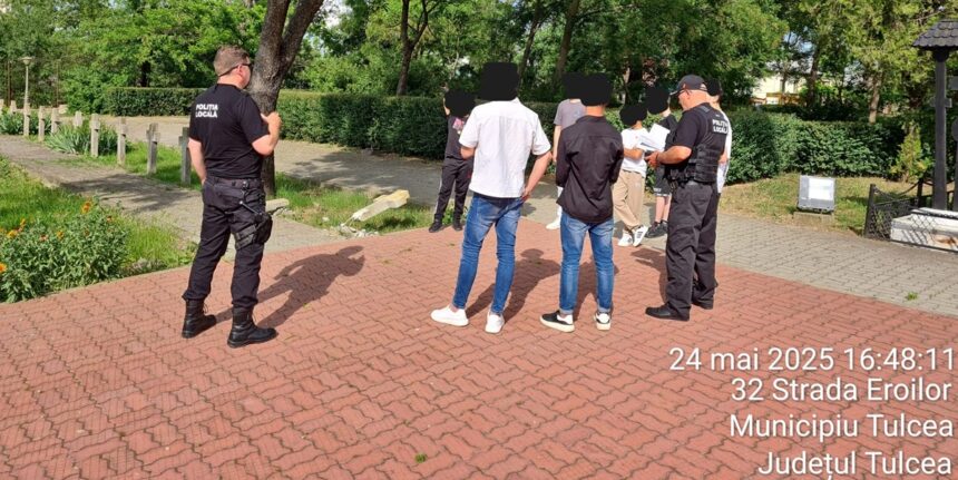 Vandalism în Cimitirul Eroilor: Poliția Locală denunță cu fermitate aceste acte! 1 cruci vandalizate in cimitirul eroilor politia locala condamnam ferm astfel de fapte 6836a7efb19bd