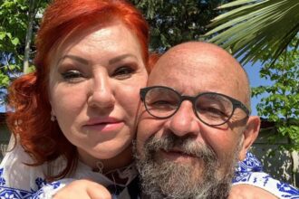 cum a aparut cristian popescu piedone alaturi de sotie m am indragostit de cea mai minunata floare din lume seful anpc a sarbatorit o pe doamna iulia 682ede72e6a55