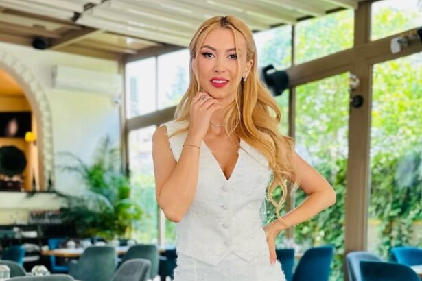 cum a fost convinsa andreea balan sa lase antena 1 pentru tvr cine a sunat o am zis da fara sa stau pe ganduri 6821cefd5ccb7