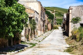 cum arata casele la un euro din sicilia preturile minime de restaurare incep de la 20 000 de euro 682af0249c1be