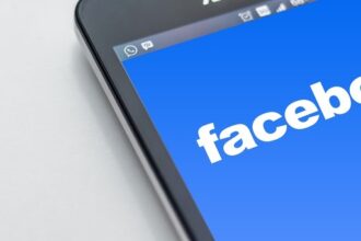 cum stergi istoricul de cautari direct din aplicatia facebook 68170da3e98dd