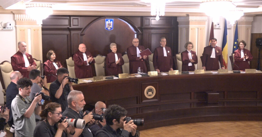 Curtea Constituțională va analiza săptămâna viitoare o propunere legislativă ce pedepsește înșelătoria cu fonduri europene. 1 curtea constitutionala discuta saptamana viitoare un articol de lege care sanctioneaza frauda cu fonduri europene 6839a7558fc81
