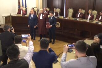 curtea constitutionala in sedinta solemna i a validat mandatul presedintelui nicusor dan urmeaza un nou capitol in istoria romaniei video 682f0462a0d53