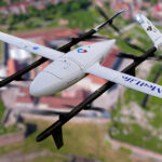 De la meșteșugul tradițional la tehnologia de vârf: Transformarea revoluționară a medicinei de laborator de către MedLife prin drone, analize automate și inteligență artificială 3 de la prelucrare manuala la drone linii automate de analiza a probelor si ai cum a dinamizat medlife medicina de laborator 6826ebe54b182