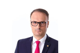 dna constanta si alexandru cumpanasu fost candidat la presedintia romaniei in asteptarea deciziei definitive iata anuntul judecatorilor 68219a6db89ed
