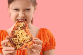 doar cinci minute de reclama la junk food determina copiii sa manance mai mult 6820d26b5161b